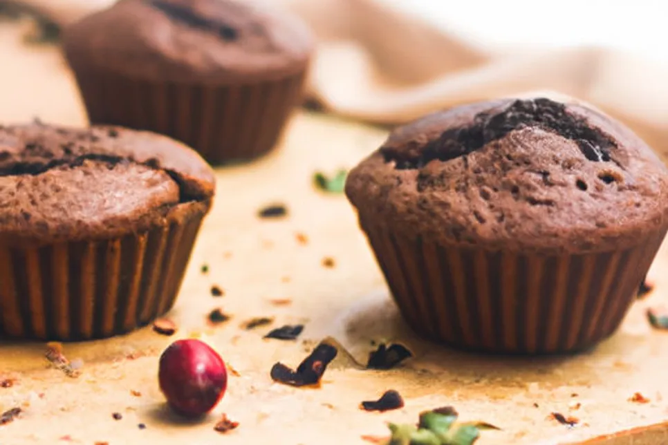 Delicioso muffin de cacau vegano